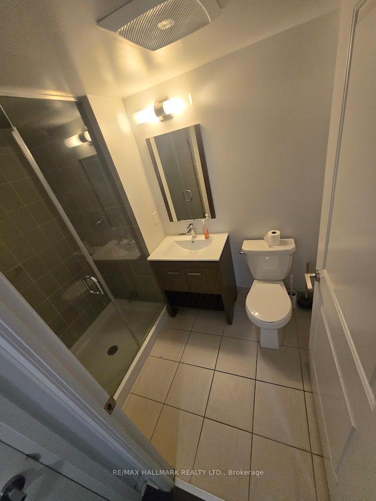 30 Meadowglen Place Unit 612 photo 11