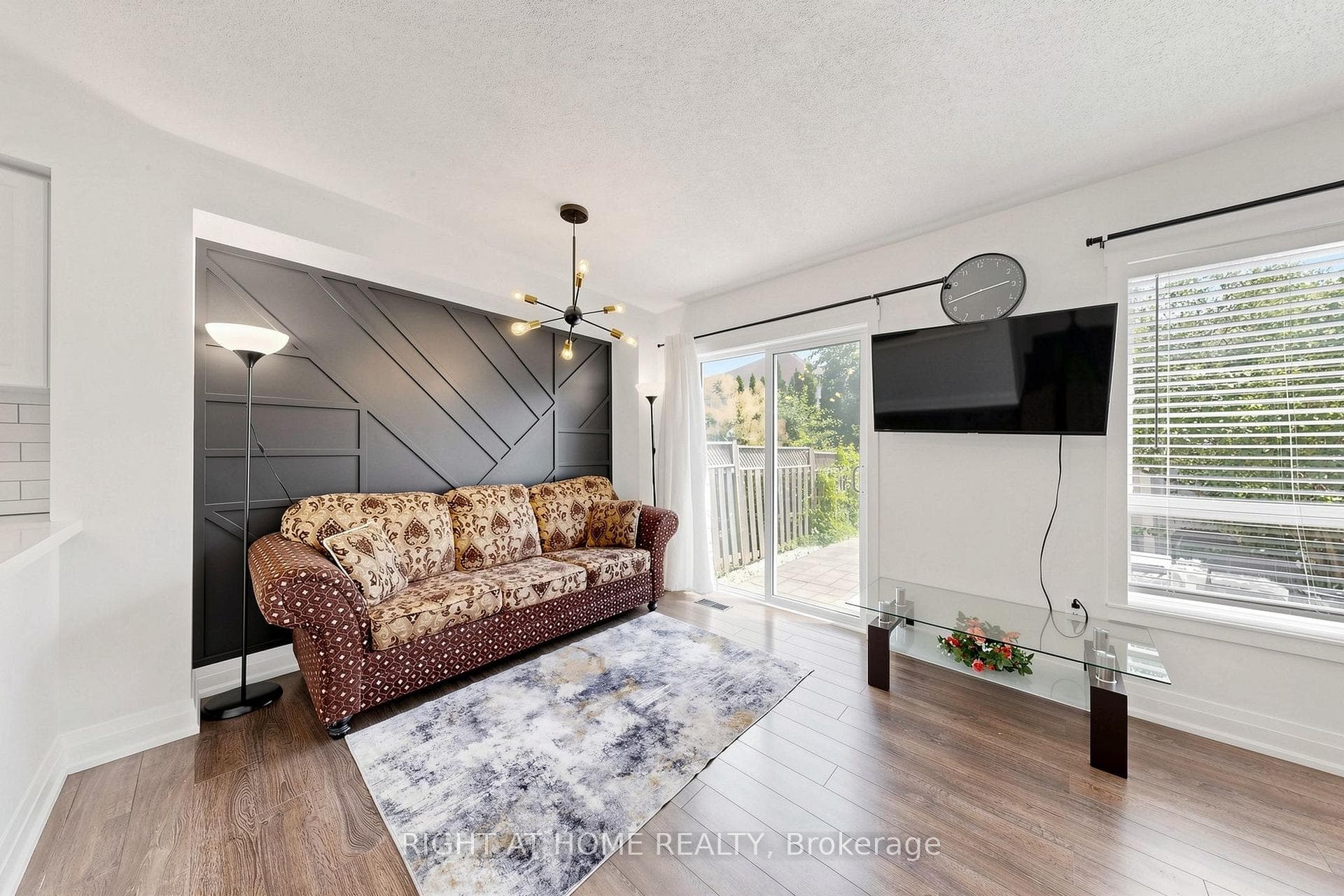 7 Macmillan Avenue photo 14