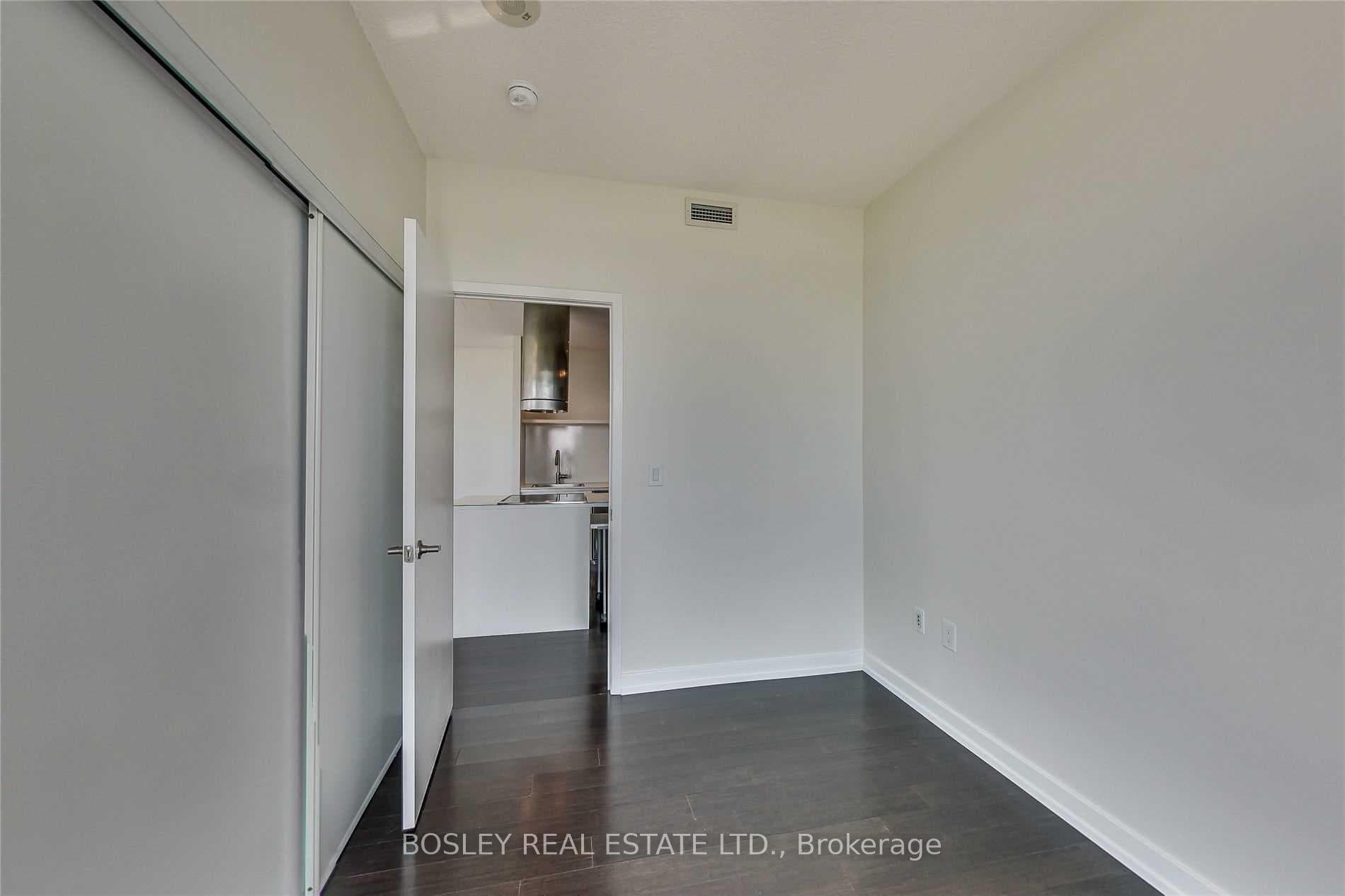 38 Dan Leckie Way Unit 2001 photo 28