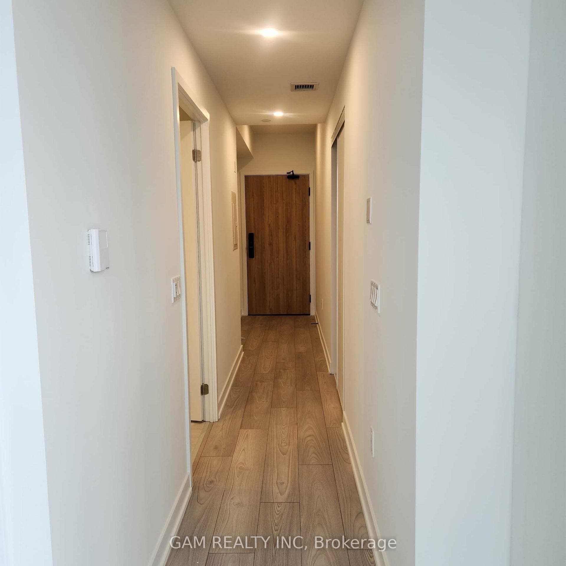 1 Fairview Road Unit 2009 photo 6