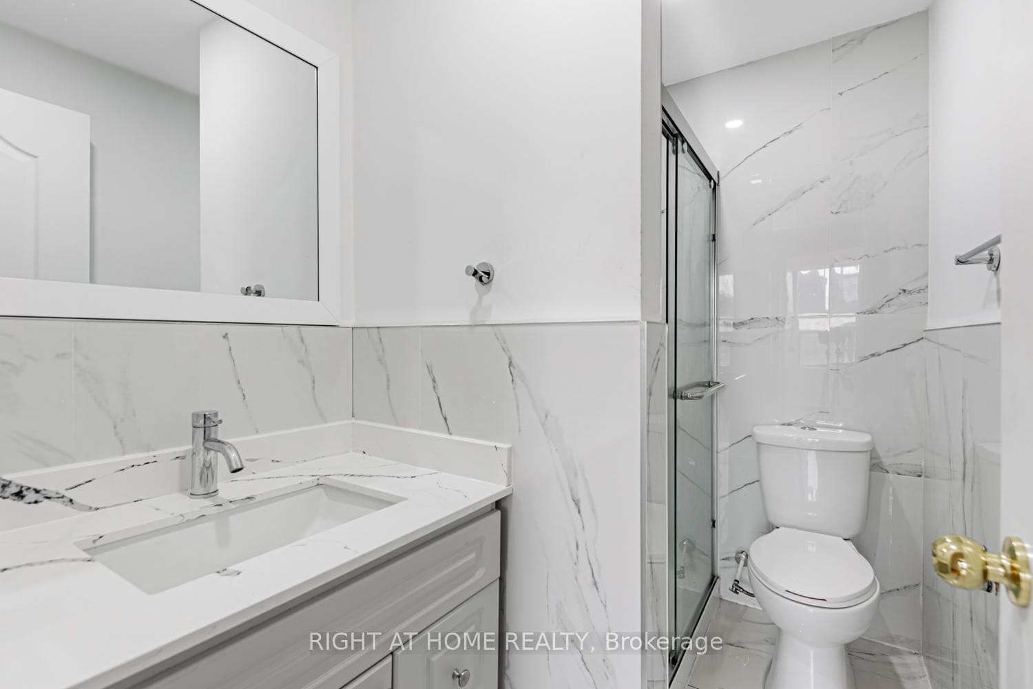 223 Jameson Avenue Unit 202 photo 9