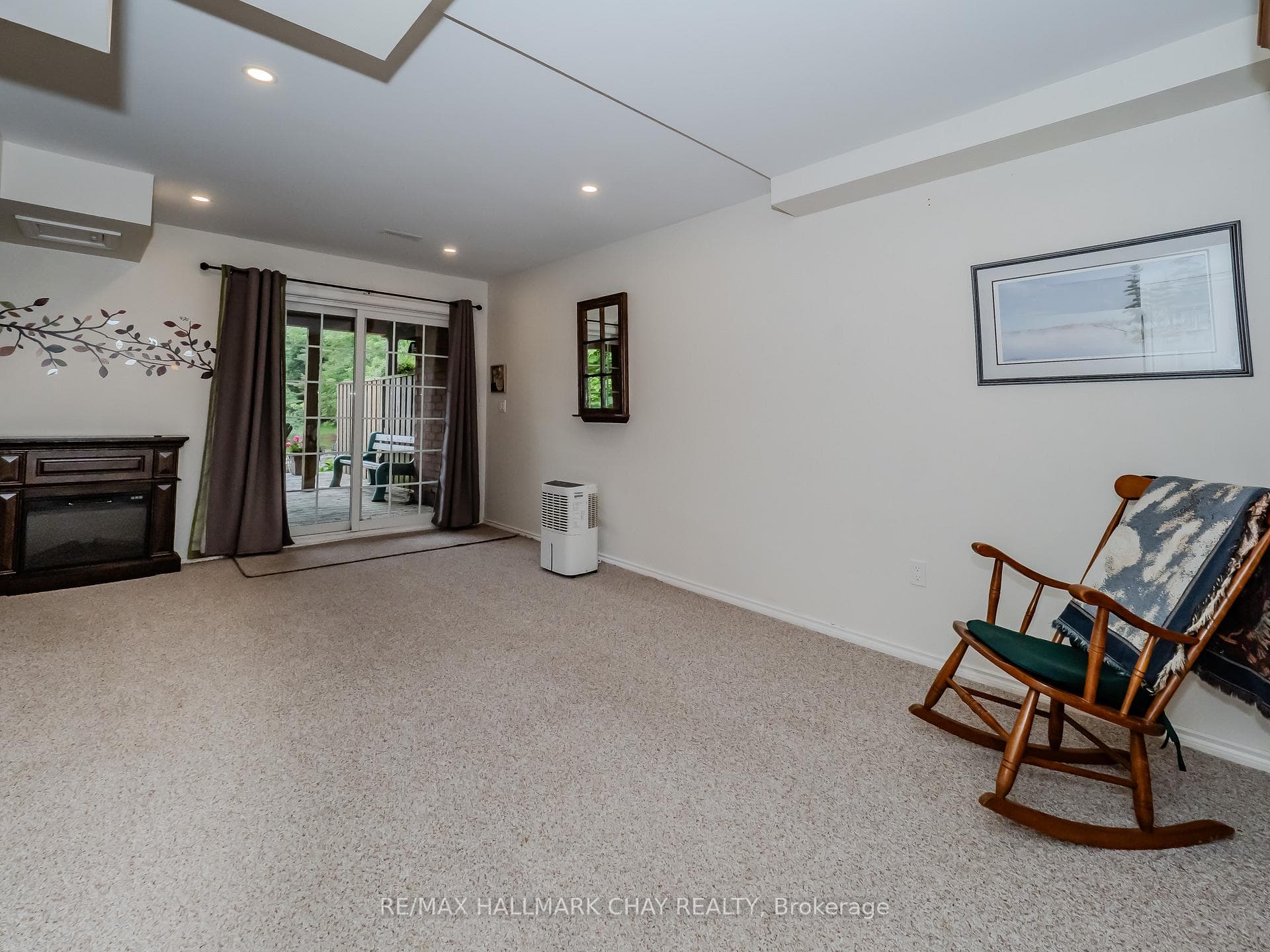 18 Liza Crescent photo 22