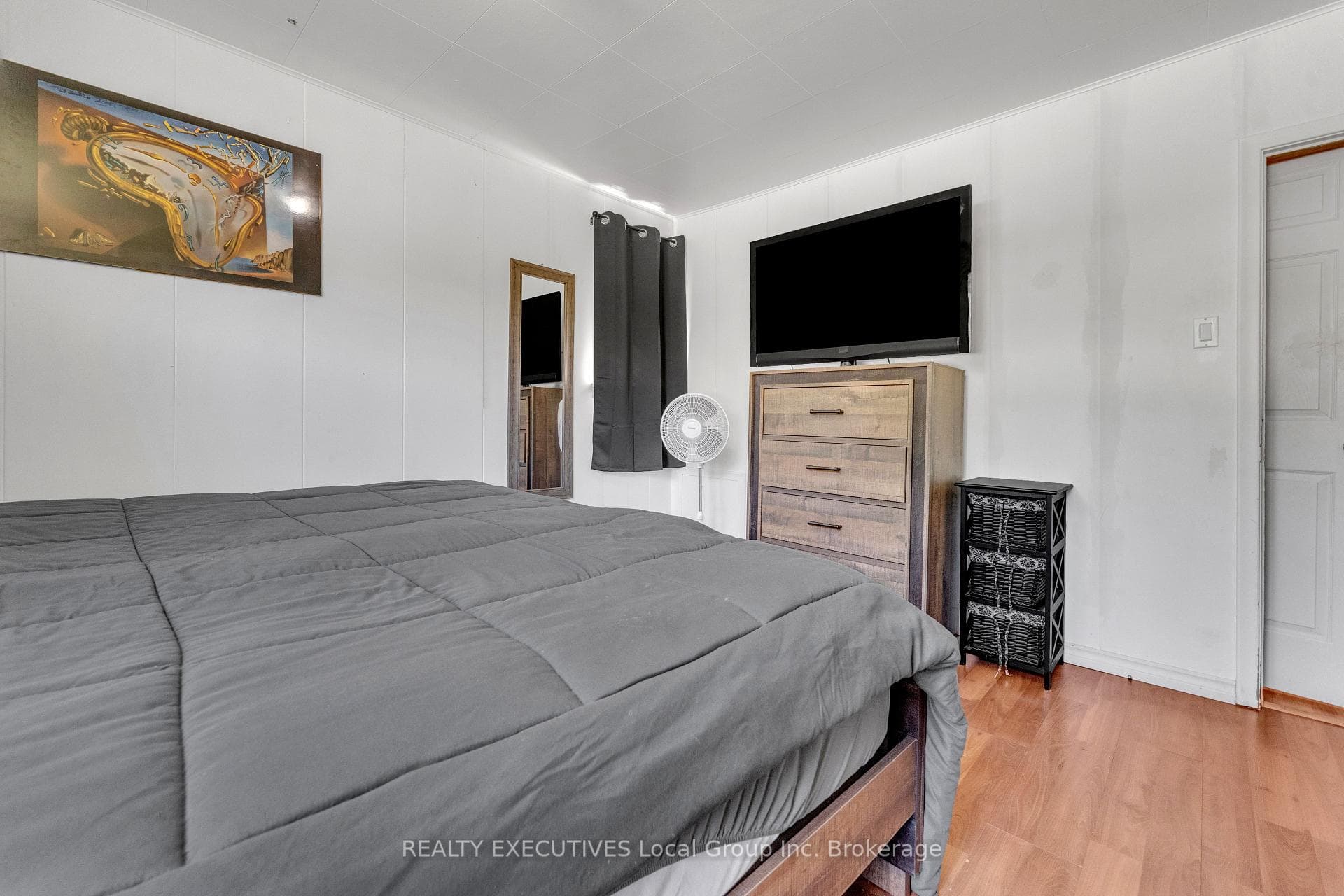 917 Lakeshore Drive photo 14