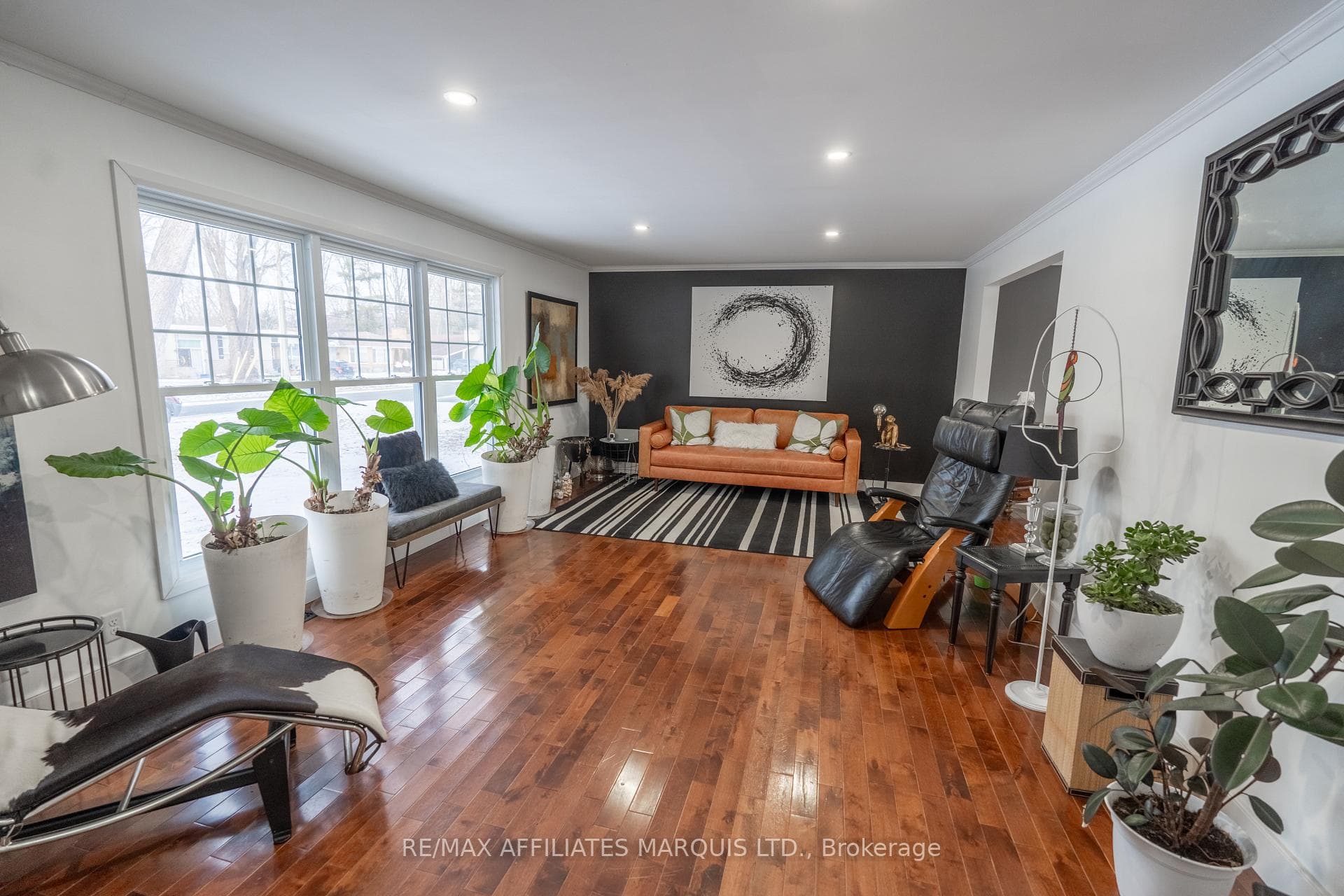 1620 Joyce Street photo 9