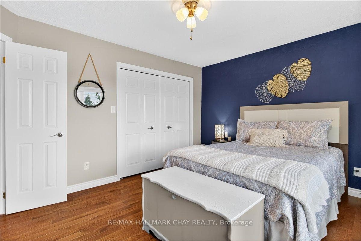 35 Howard Drive photo 31