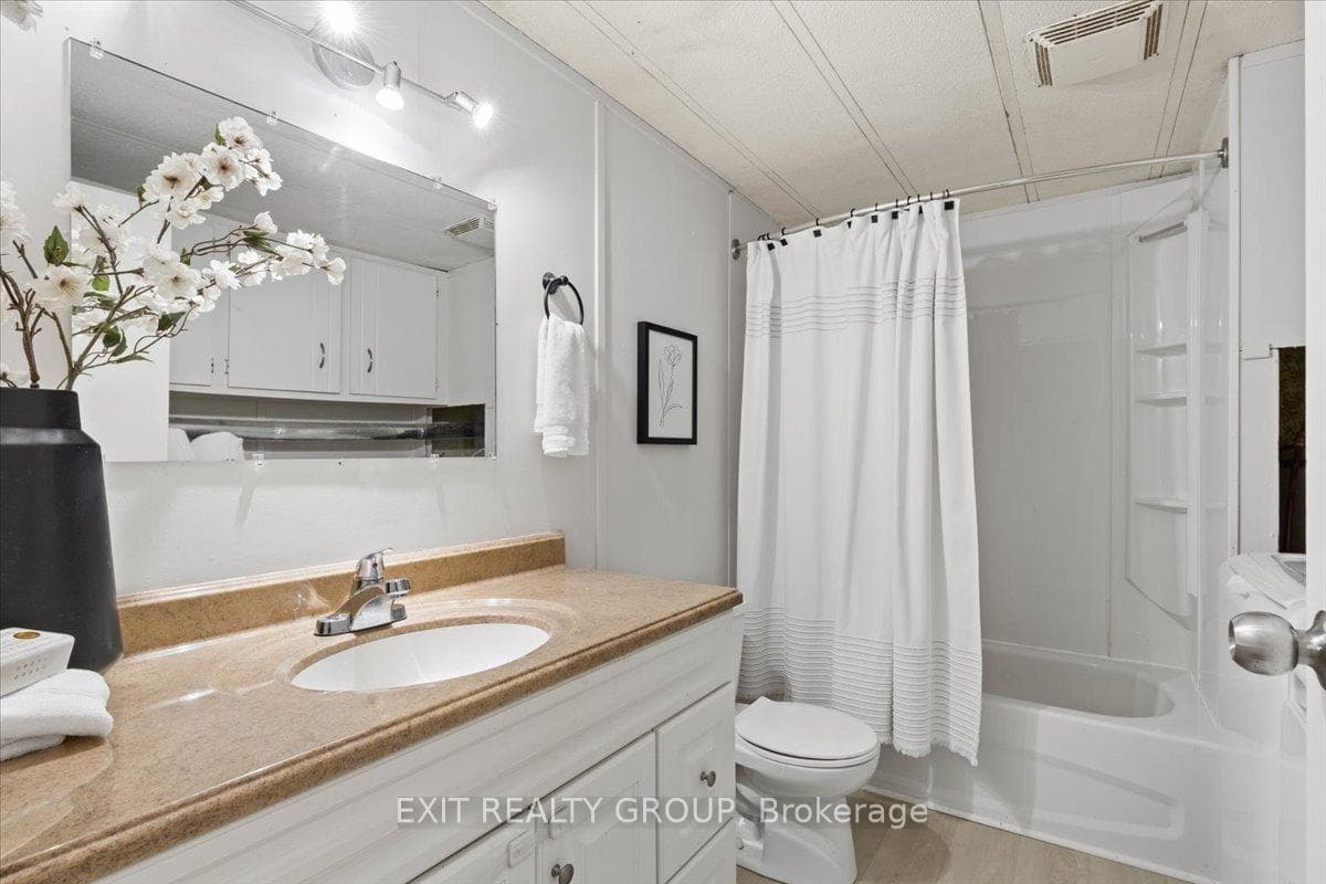 63 Whites Road Unit 16 photo 13