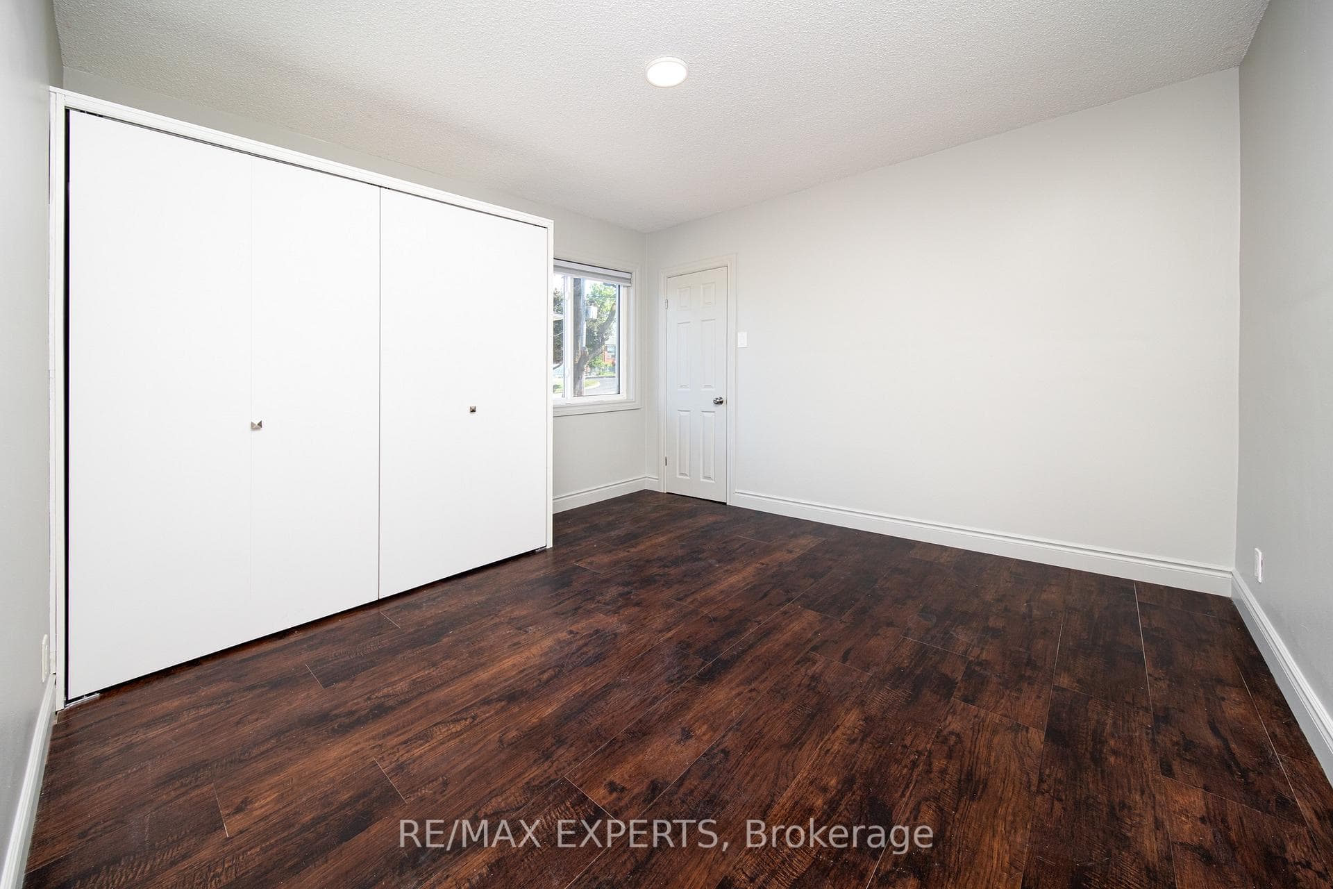 4 Larchmere Avenue Unit Upper photo 11