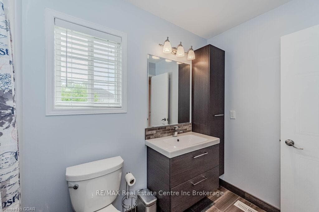23 SINCLAIR Street photo 14