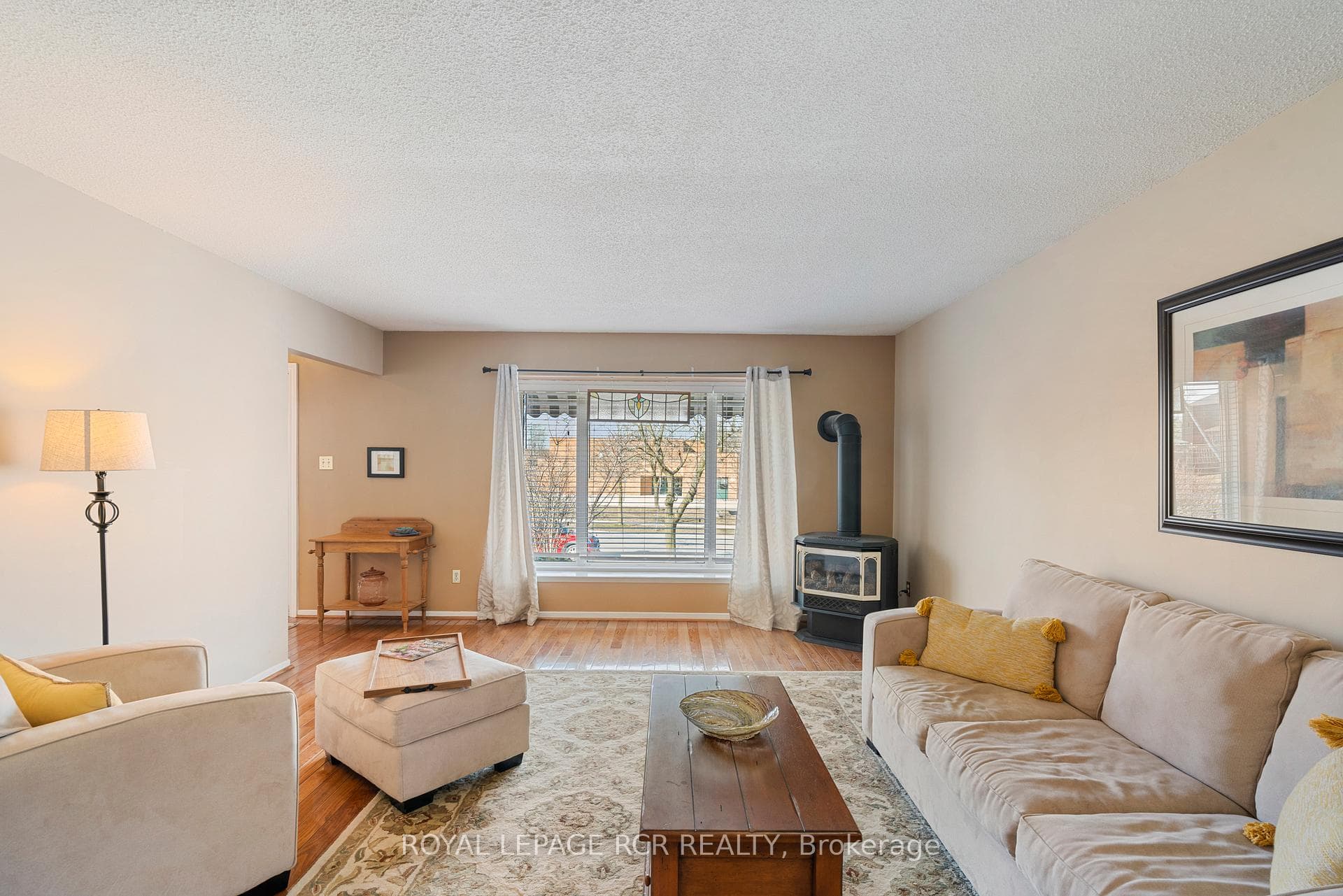 19 Holland River Boulevard photo 7