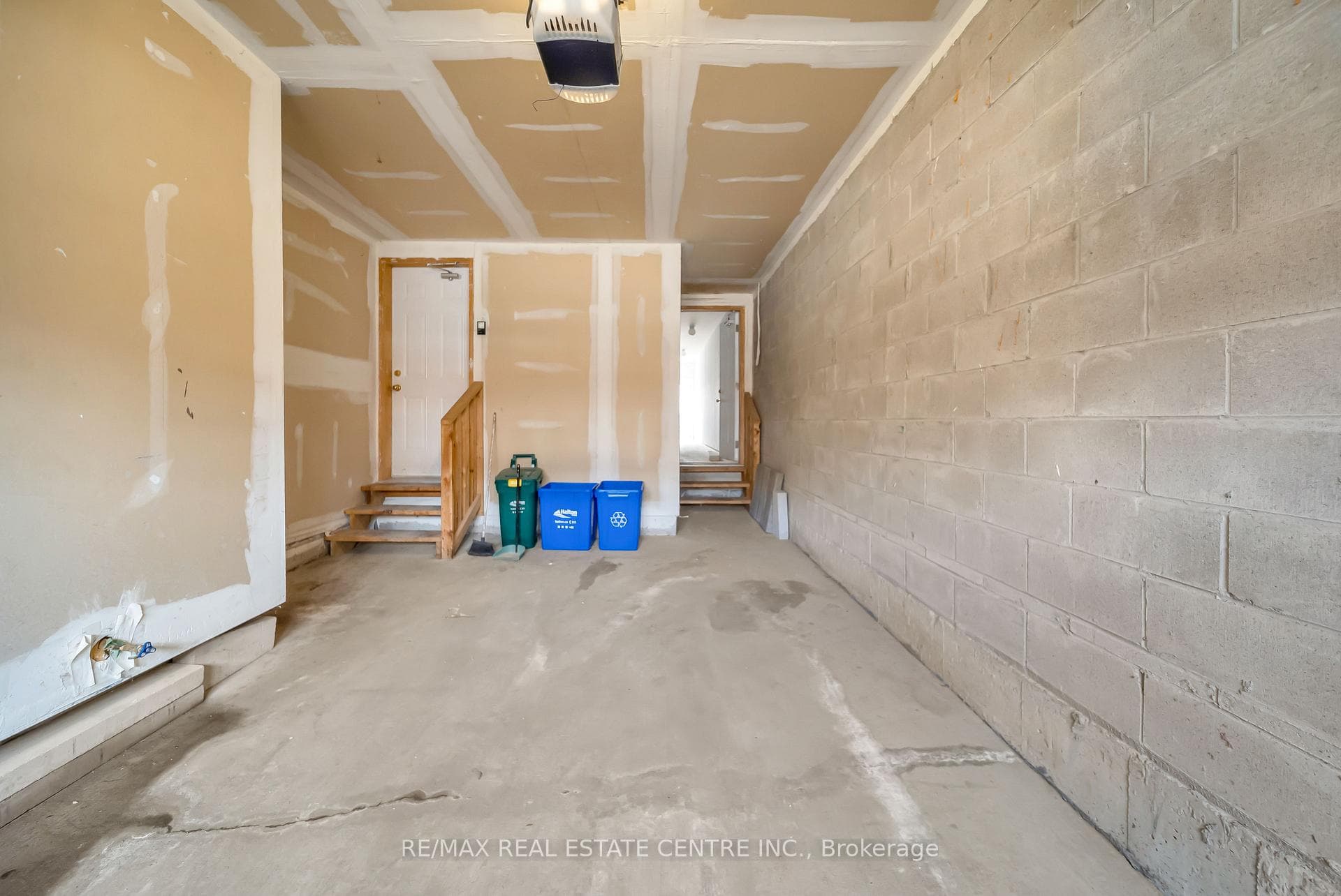 8 Munch Place photo 49