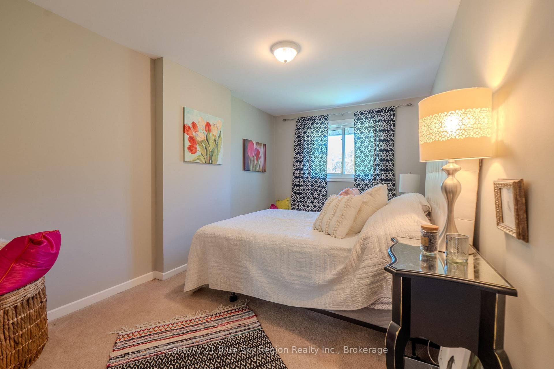 376 Wickstead Avenue photo 31