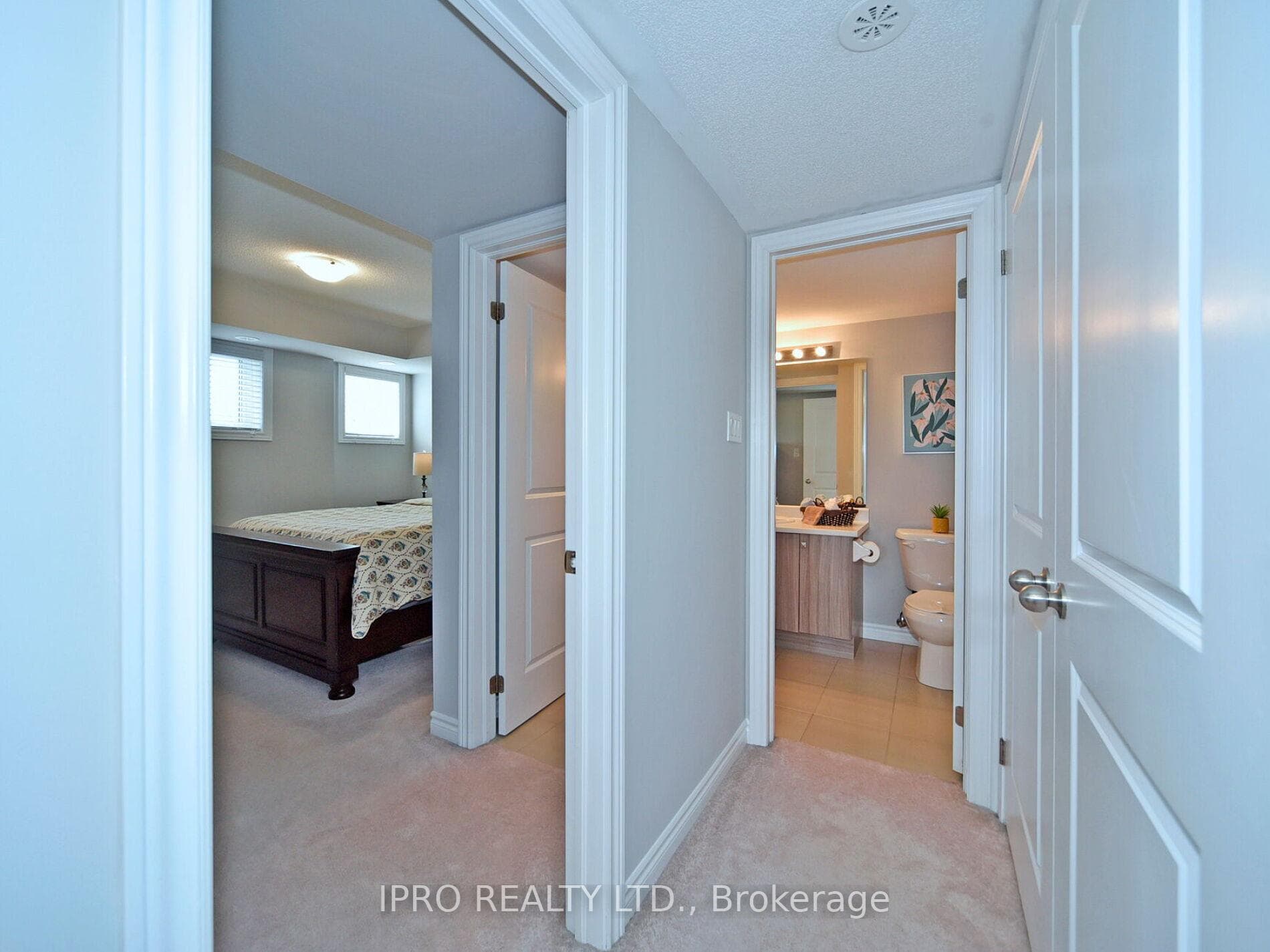 1725 Adirondack Chase Unit 103 photo 25