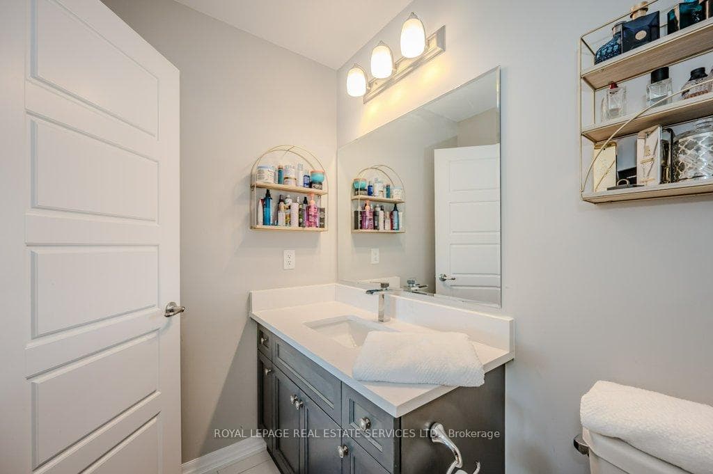 Spa-Inspired Three-Piece Primary Ensuite