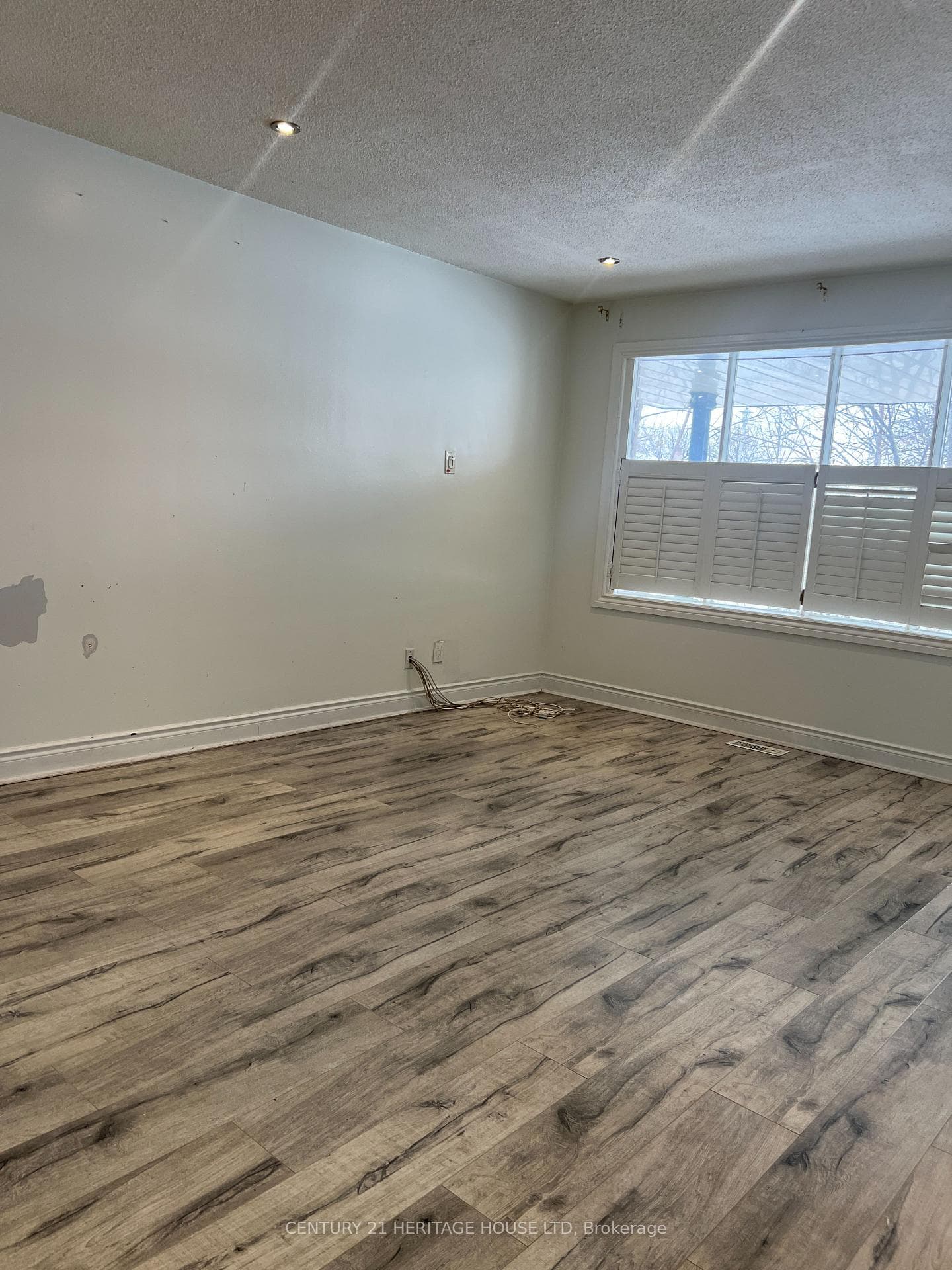 310 Elliott Street photo 48