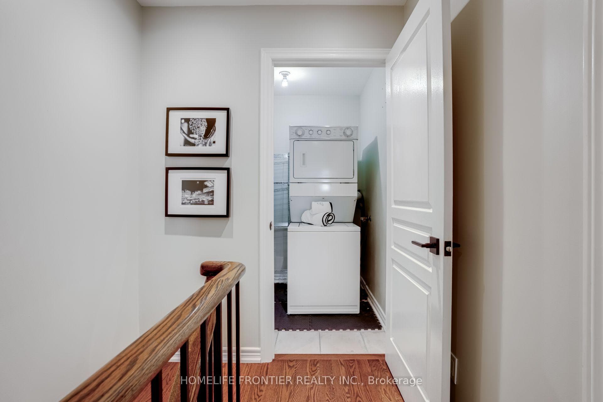 22 Balmoral Avenue Unit 4 photo 35
