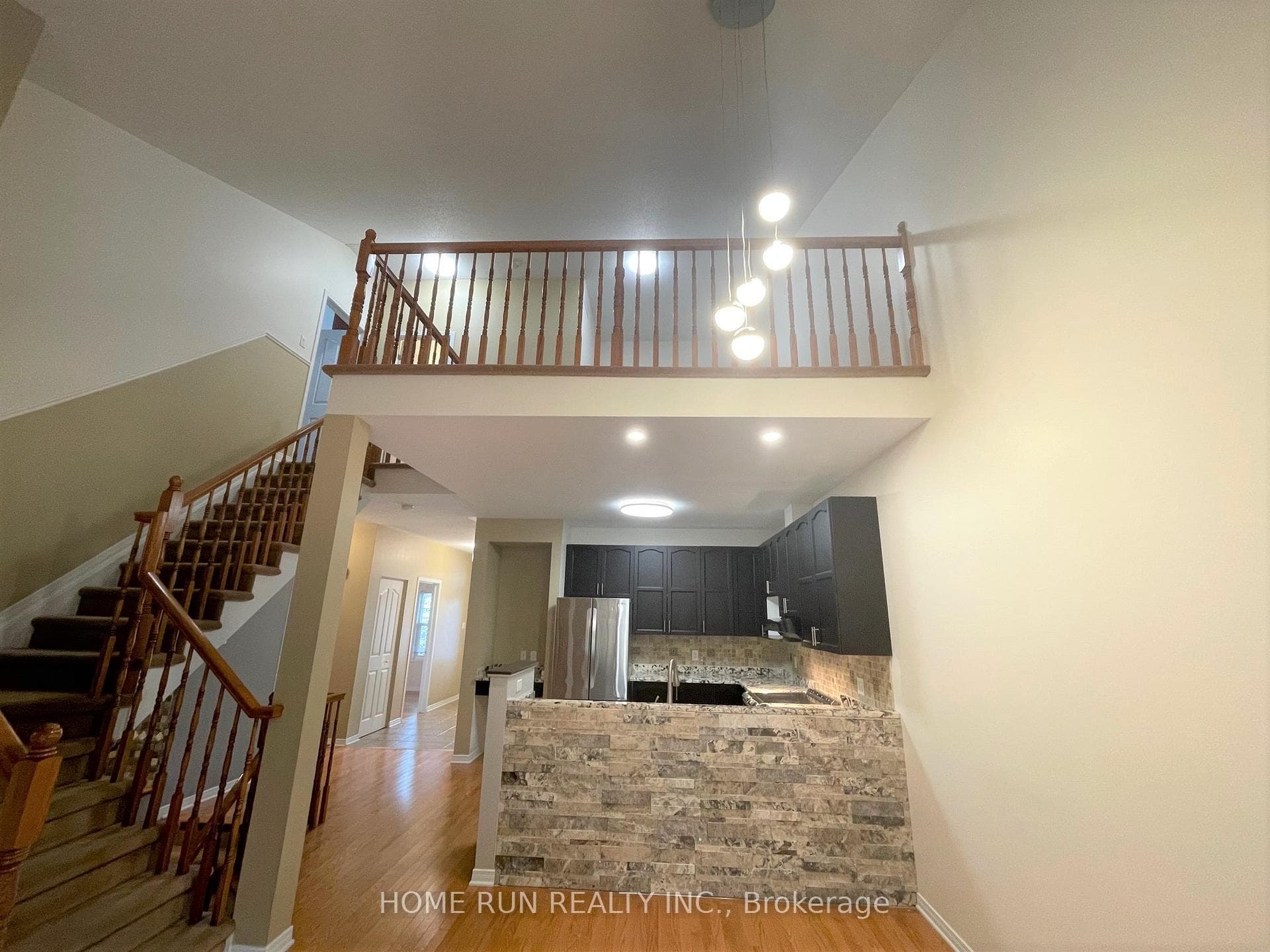 180 Hartsmere Drive photo 13