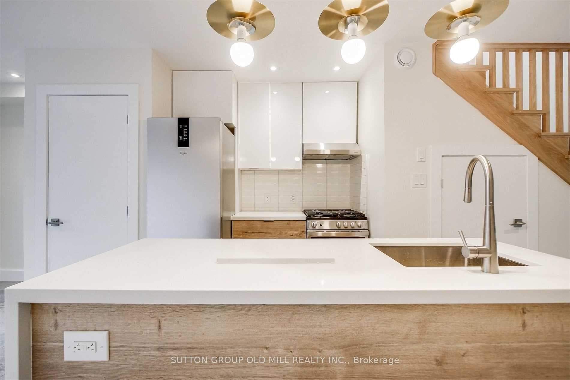 14 Pearson Avenue photo 39
