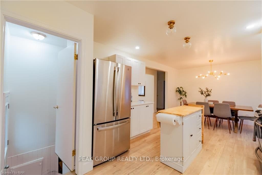 2862 DORCHESTER Road photo 11