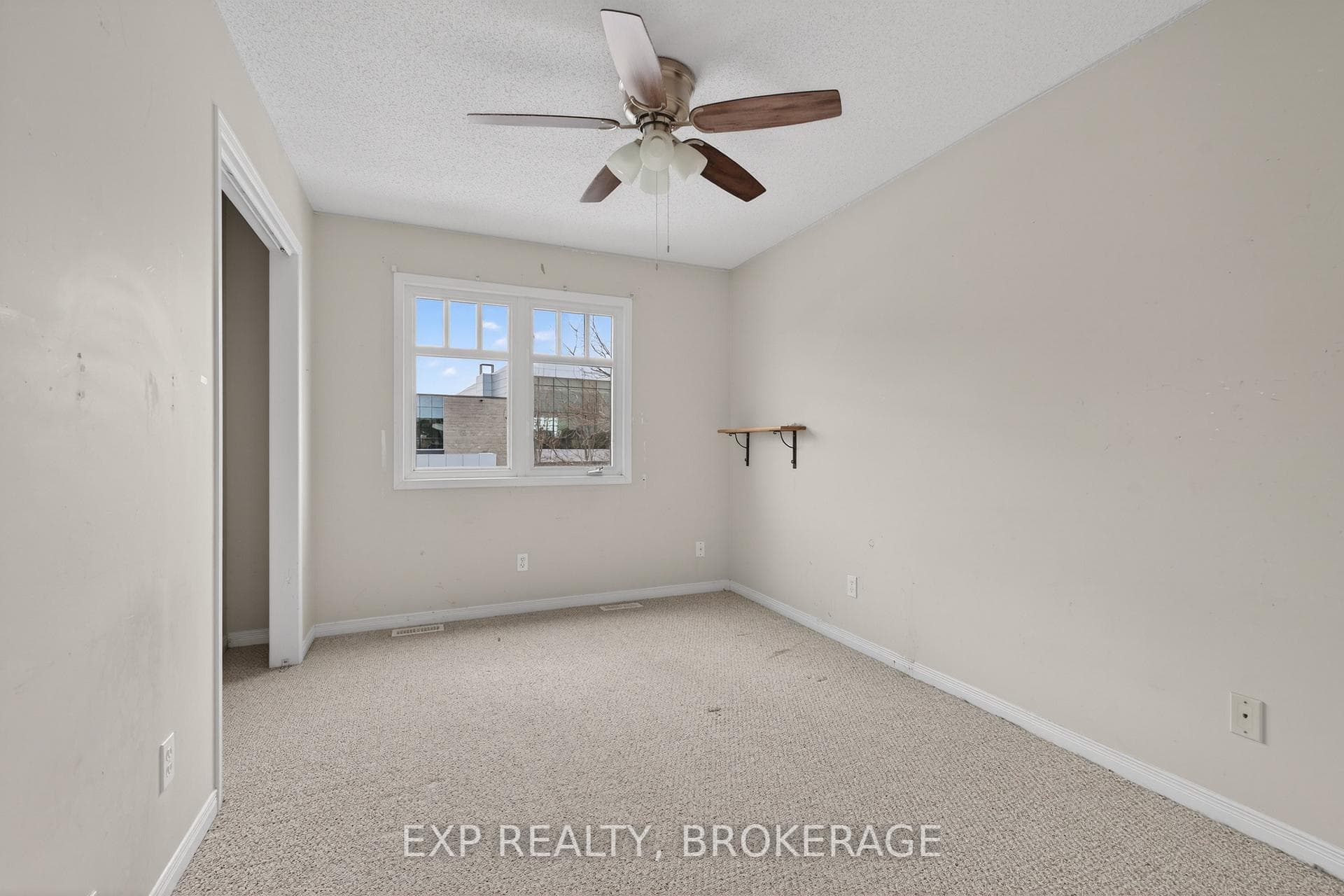 504 ST MARTHA Street photo 22