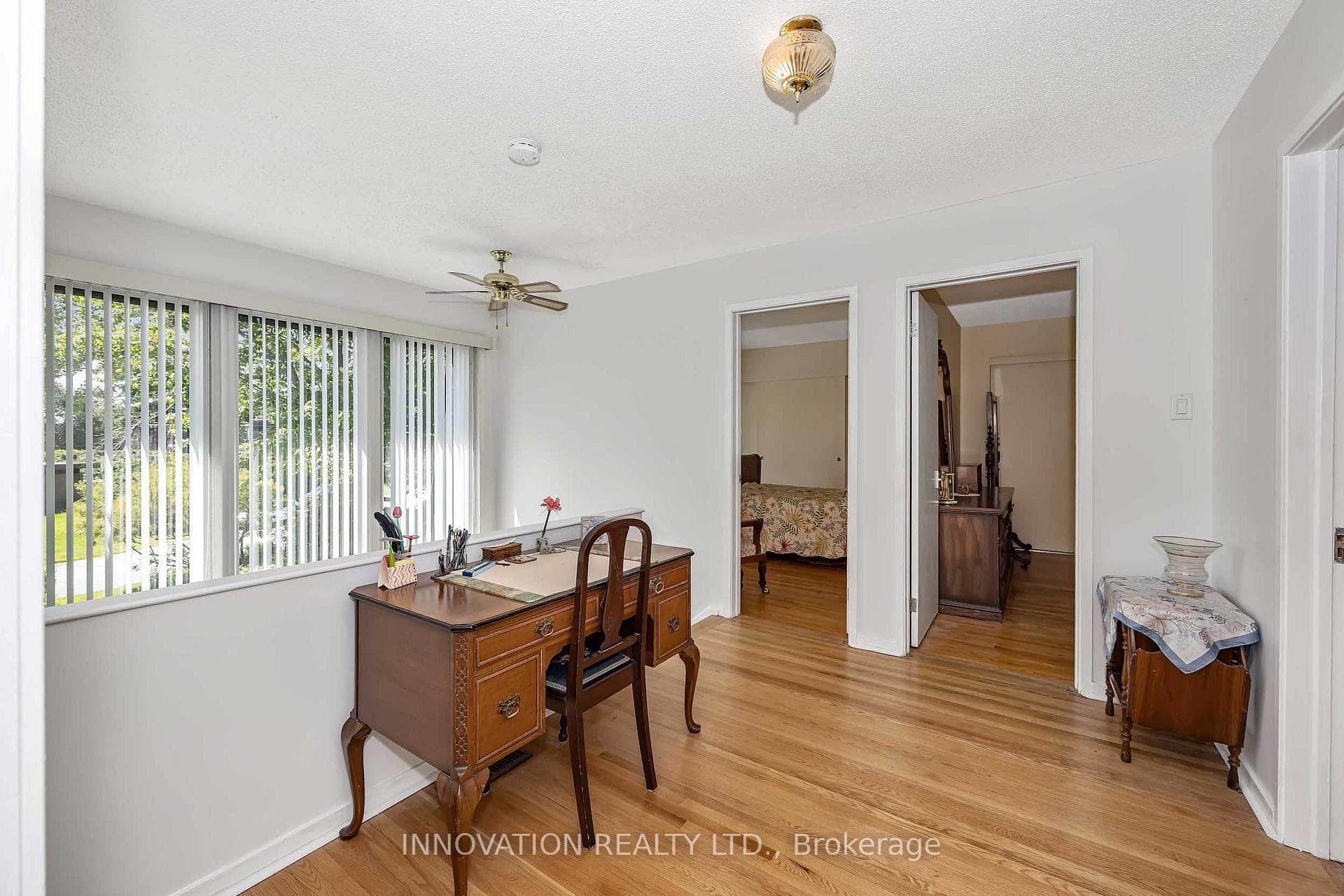 8 Sandwell Crescent photo 14