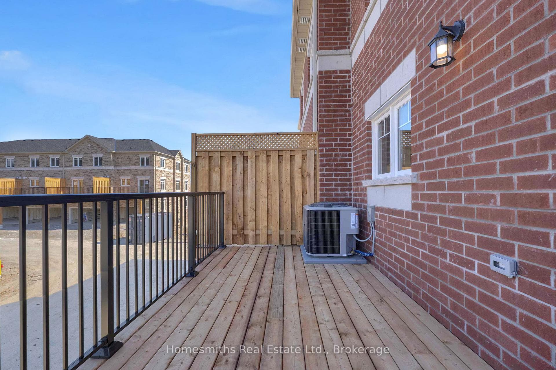 39 Addyman Crescent photo 17