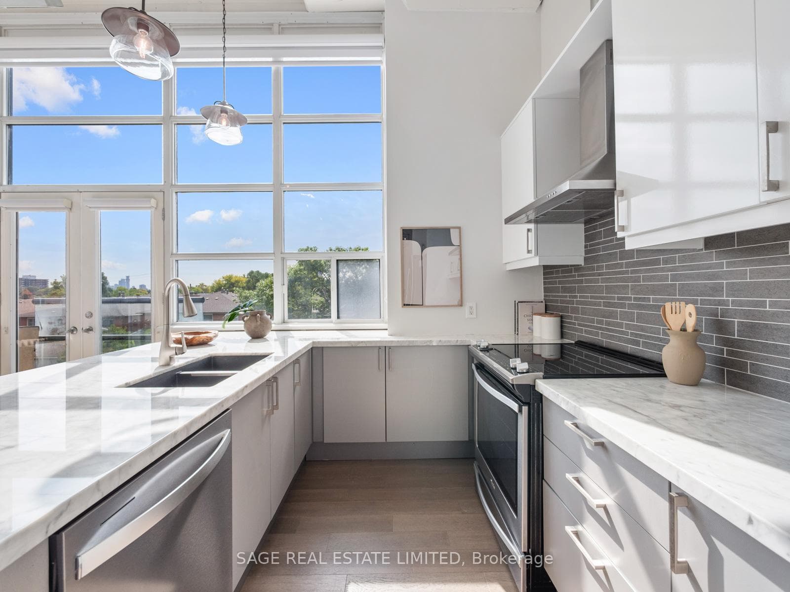 1001 Roselawn Avenue Unit 231 photo 16