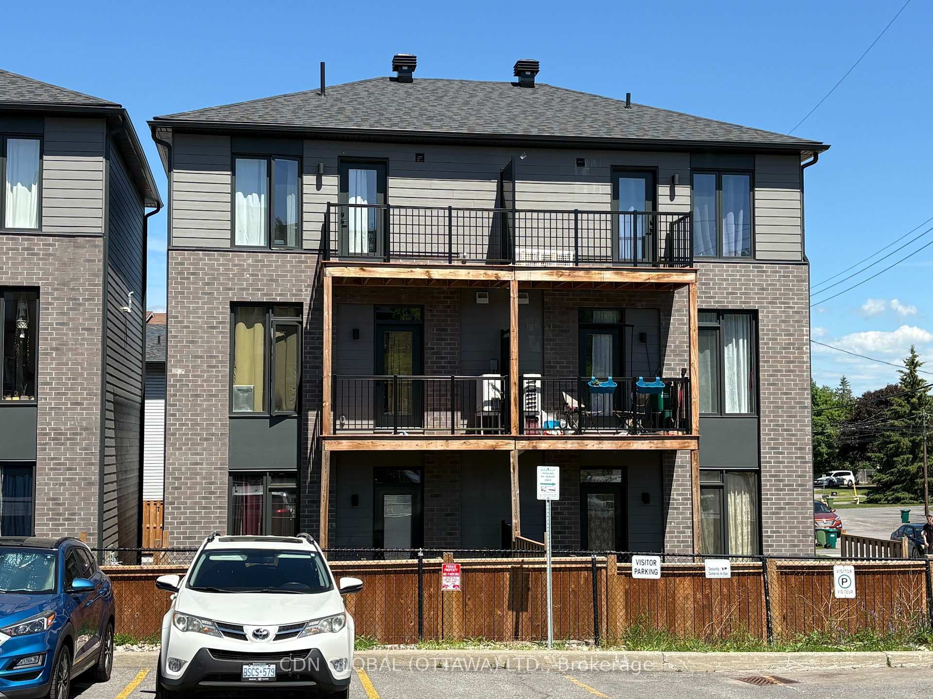 1258-1260 Marenger Street photo 7