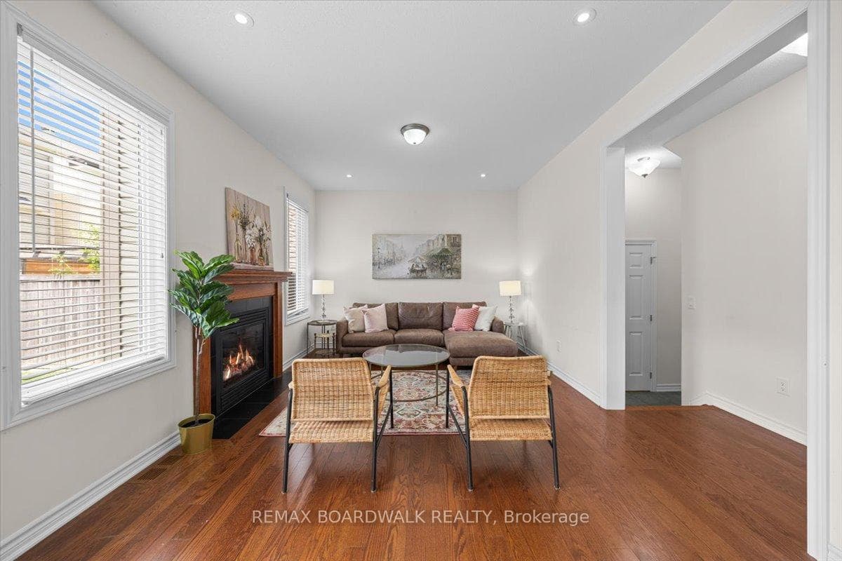 336 Gallantry Way photo 15