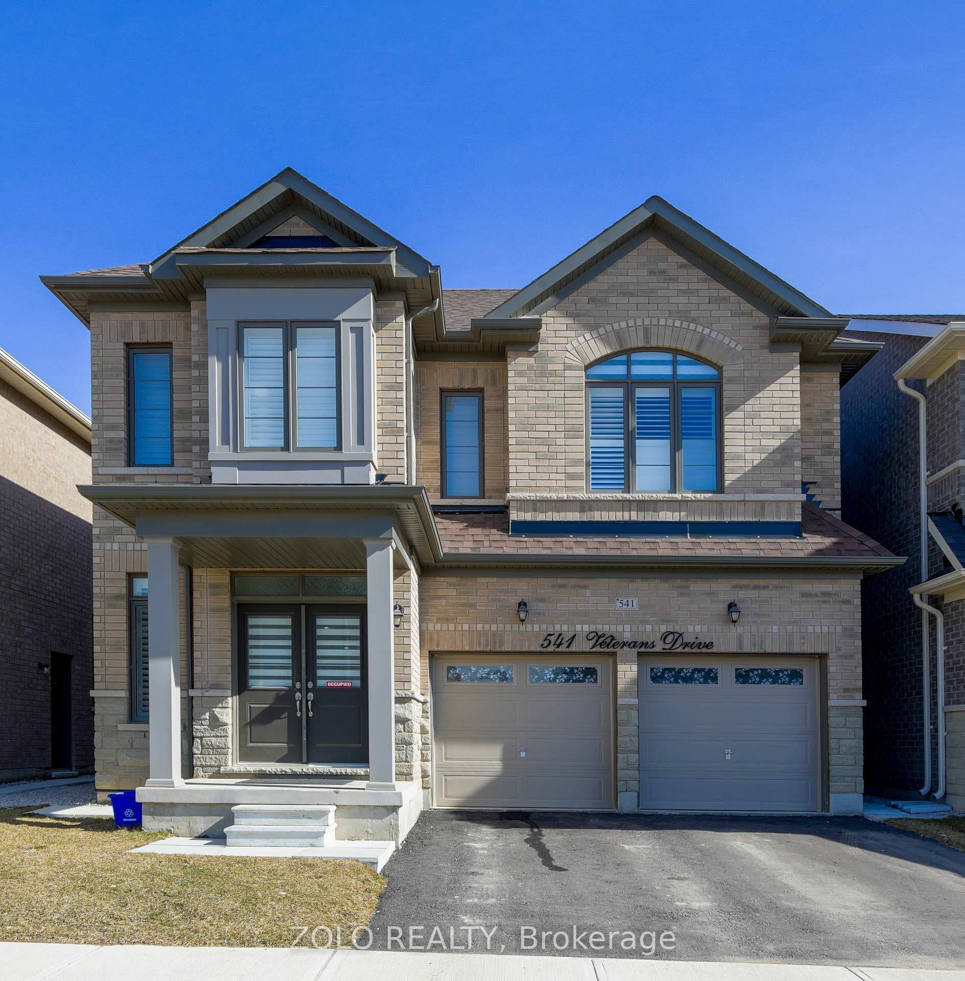 541 Veterans Drive photo 1