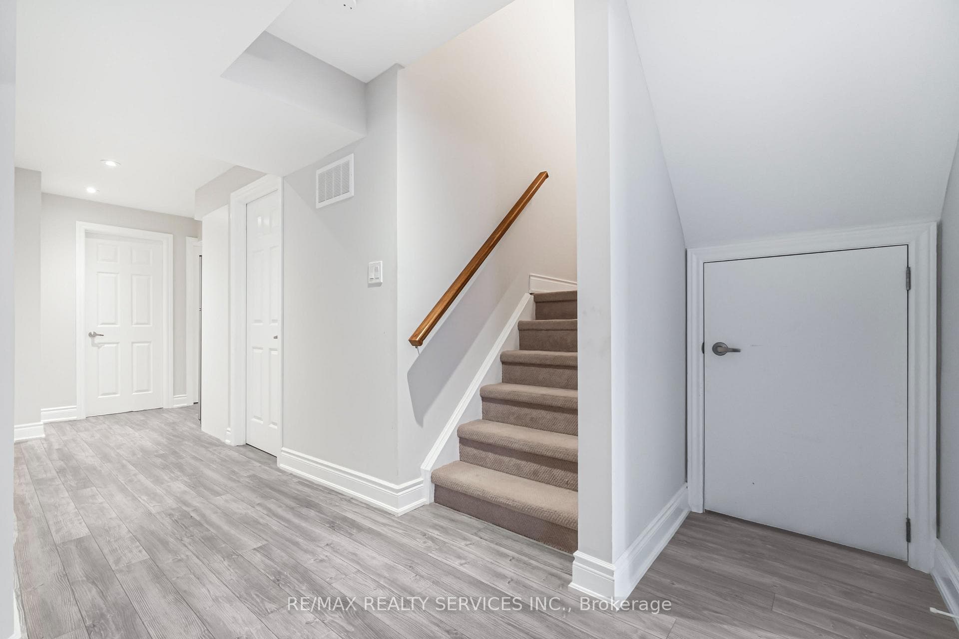 406 Cedar Hedge Road photo 31