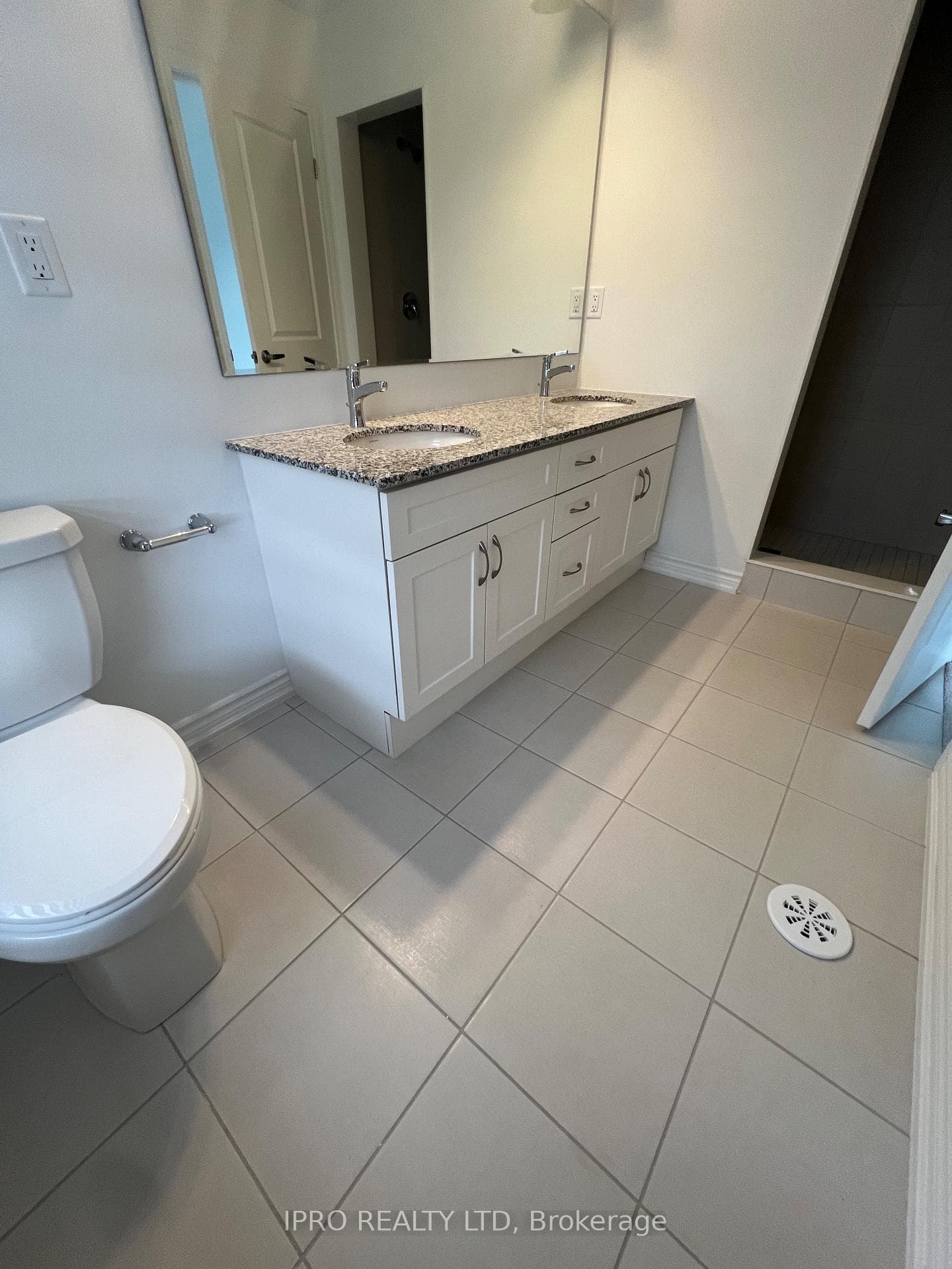 Primary bedroom ensuite