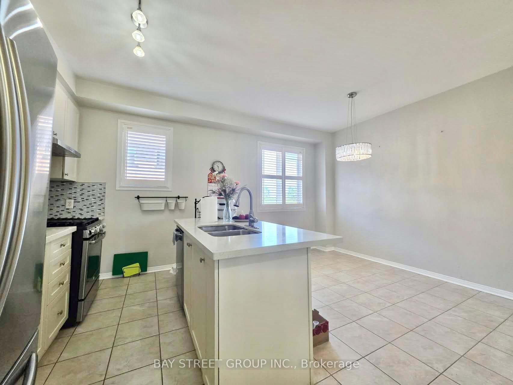 2171 Fiddlers Way Unit 11 photo 11