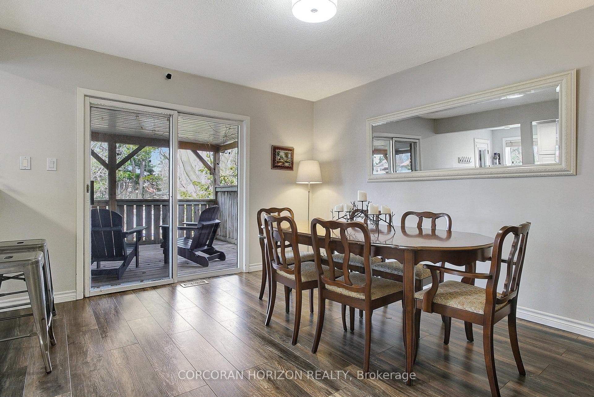 428 Westminster Drive photo 9
