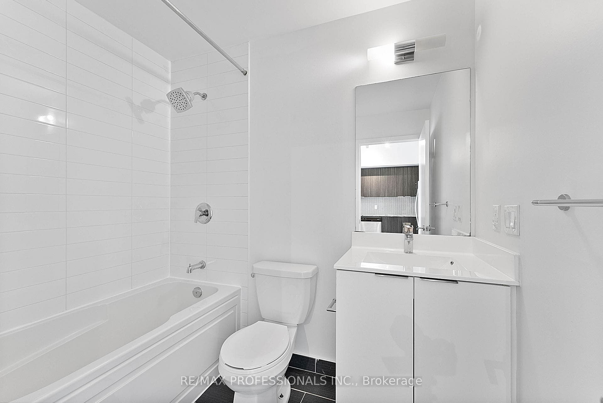 30 Shore Breeze Drive Unit 1614 photo 24