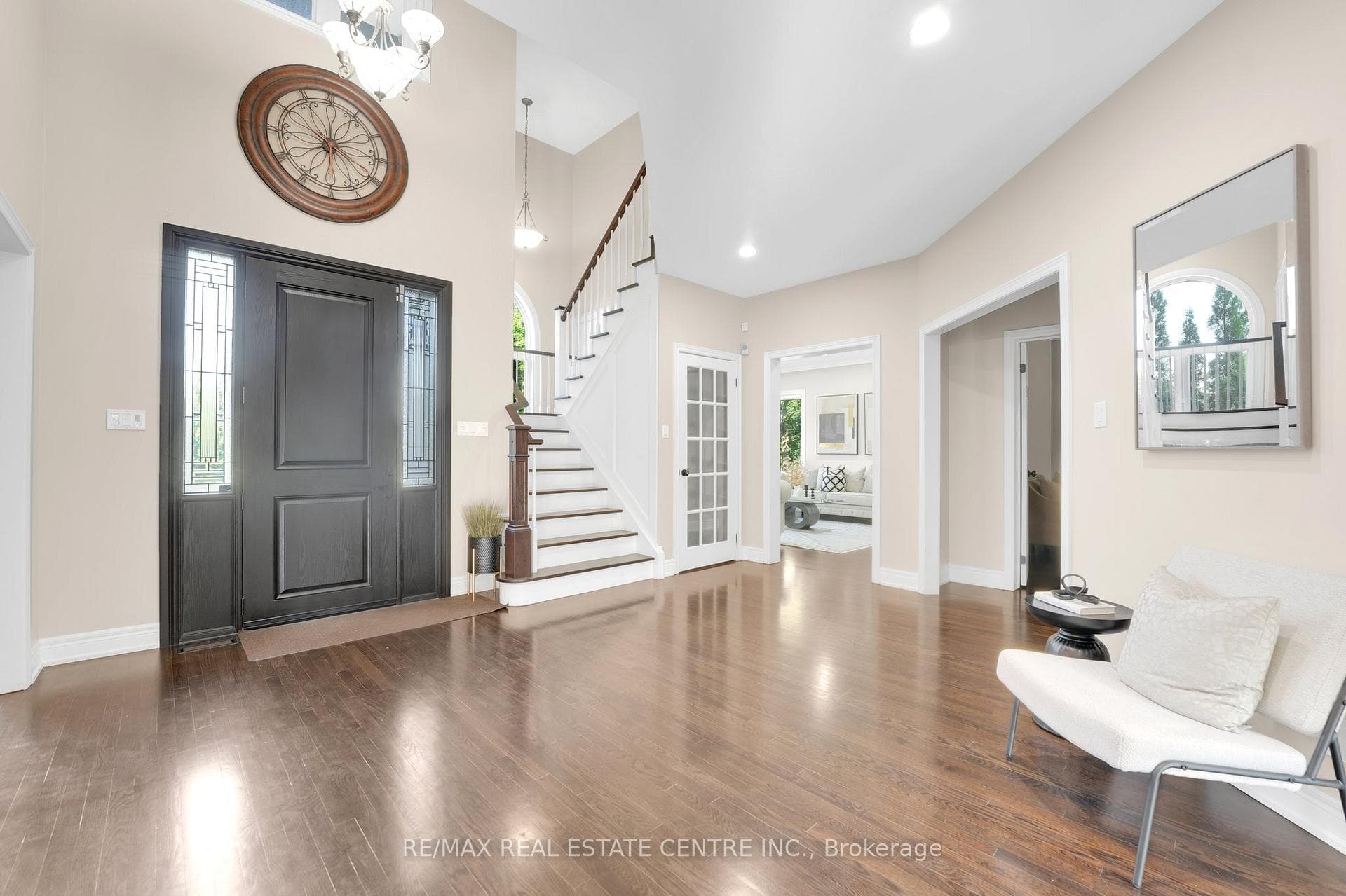 11135 Menzies Court photo 6