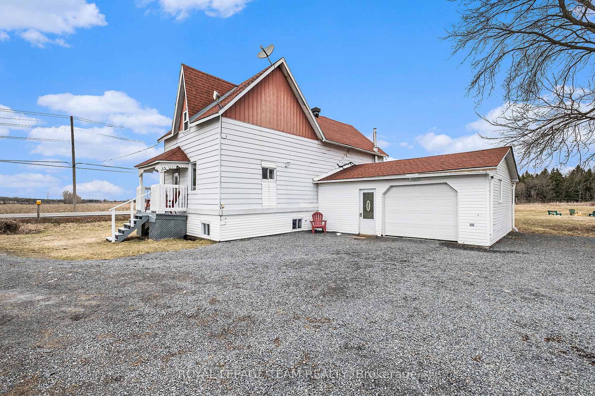 10296 Marionville Road photo 25
