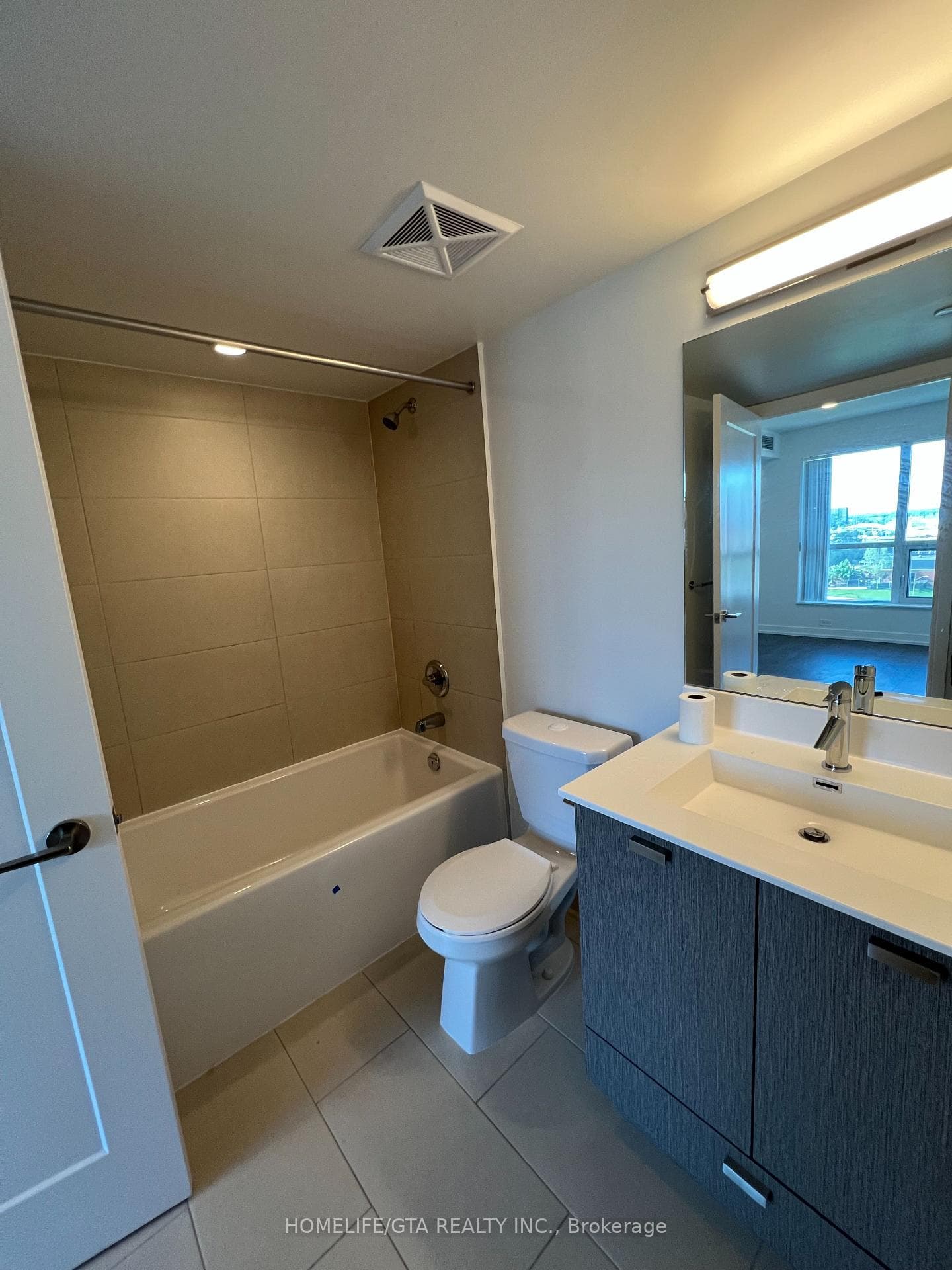 275 Village Green Square Unit 925 photo 7