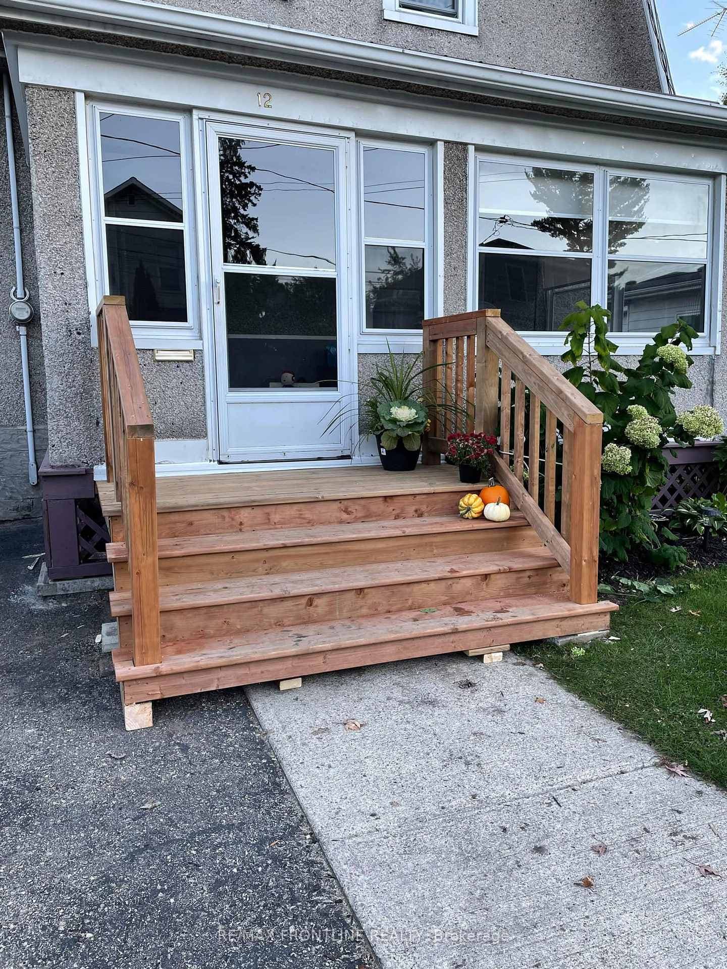12 Clyde Street photo 2
