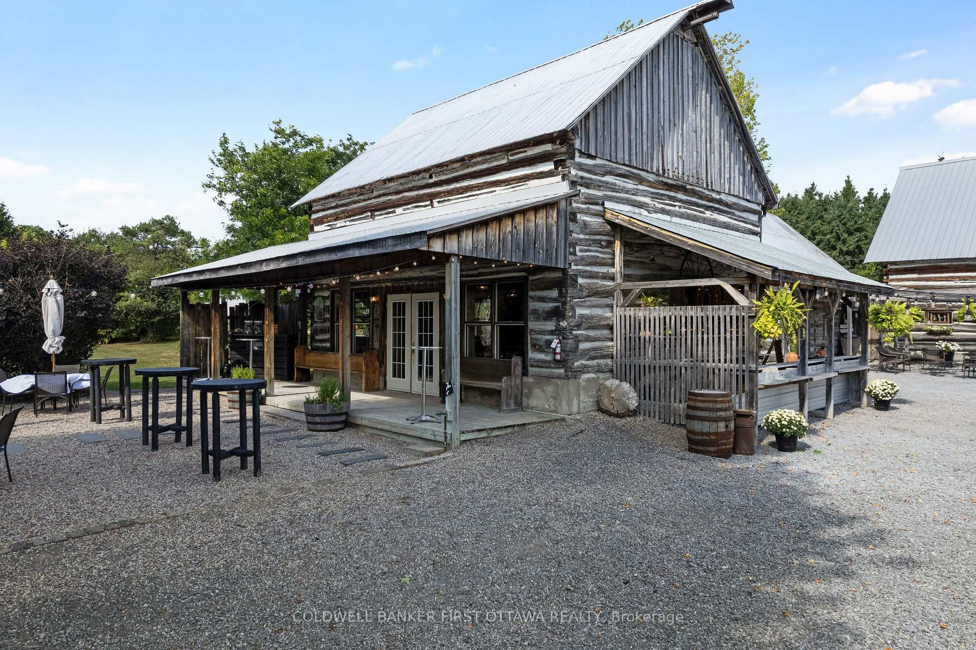 Bergamot Barn opens onto the cocktail patio