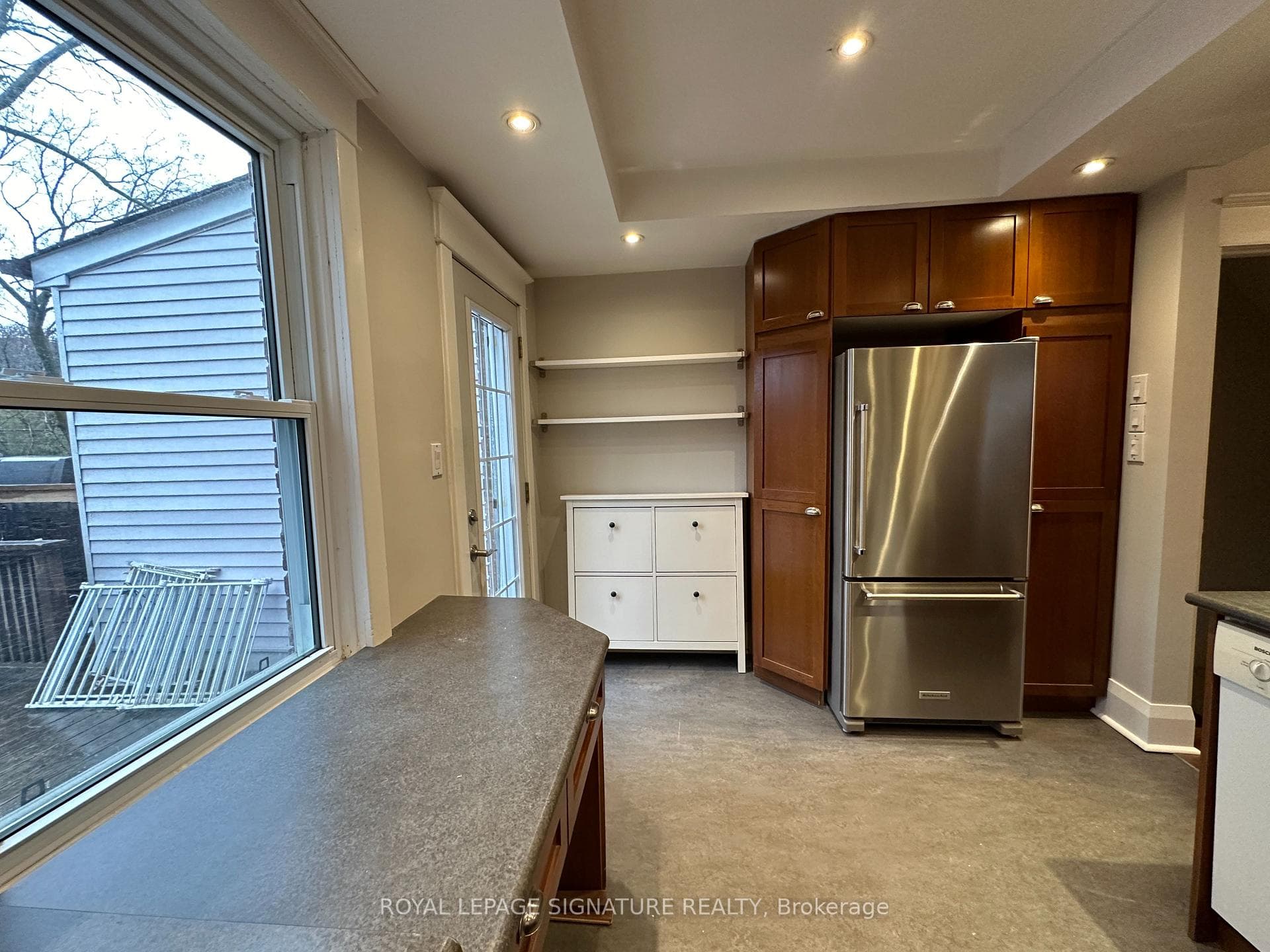 359 Balliol Street photo 4