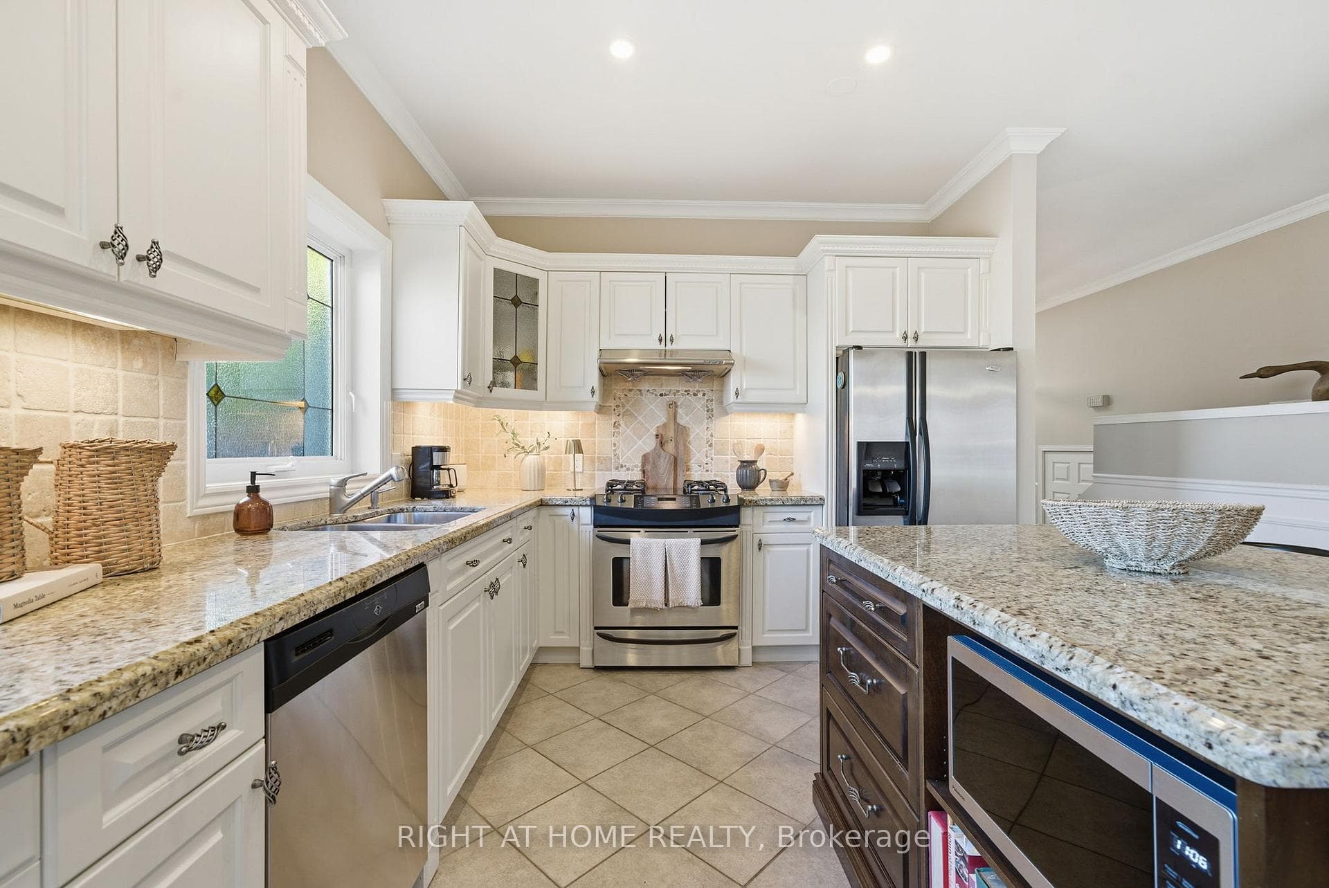628 Marksbury Road photo 15
