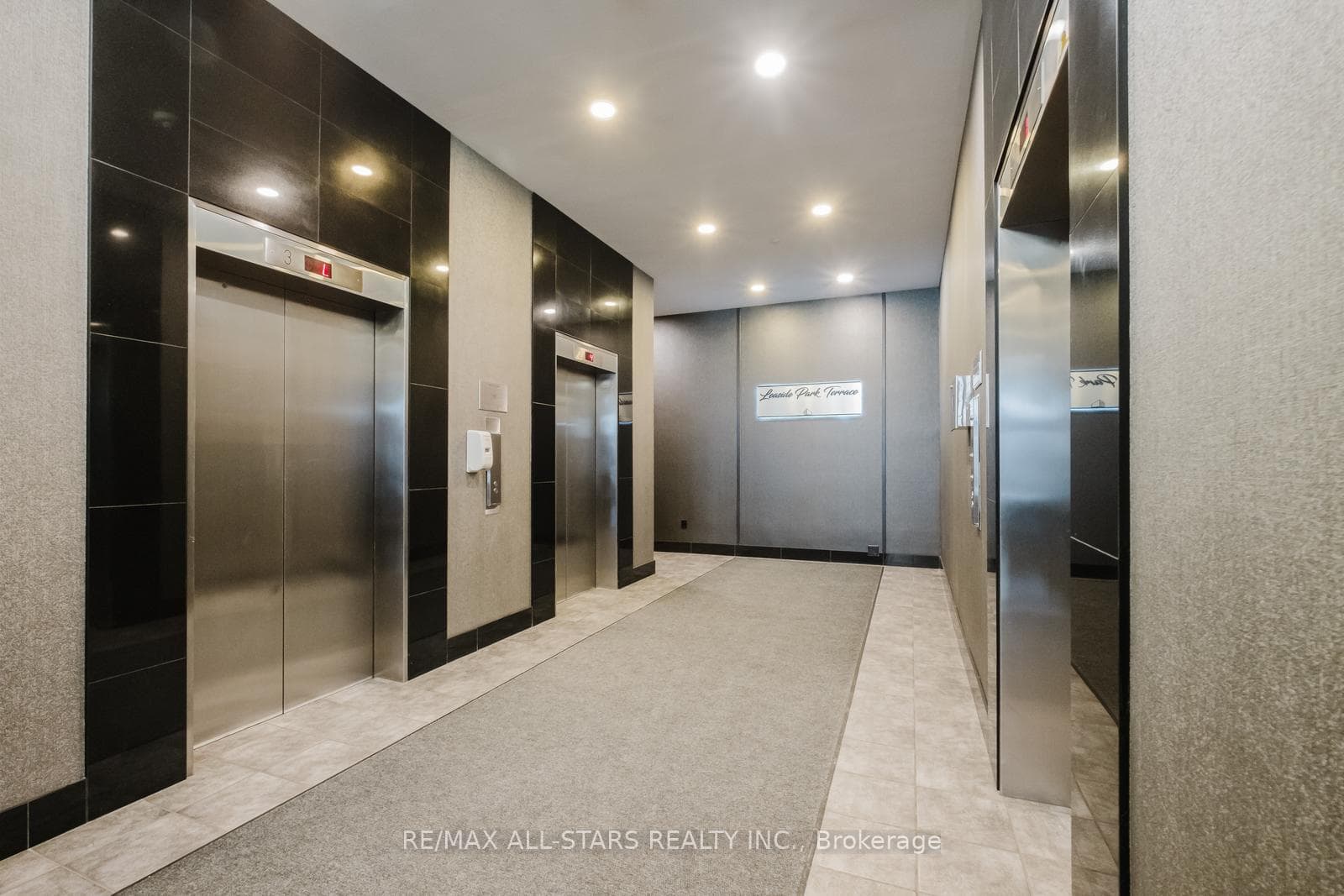 1 Leaside Park Drive Unit 303 photo 7