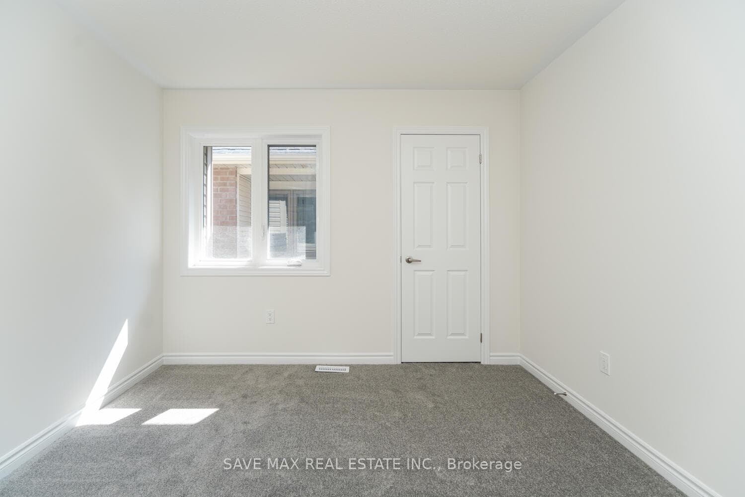 1077 TRAILSVIEW Avenue photo 27
