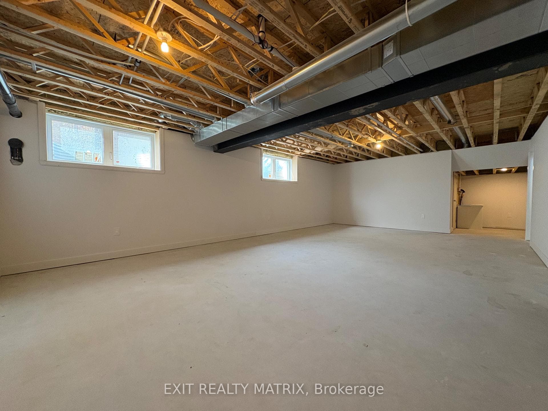 170 Gascon Street photo 24