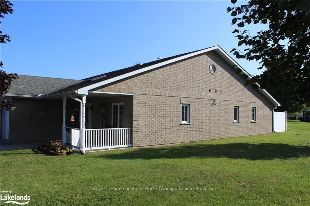 144 MEADOW Lane photo 2