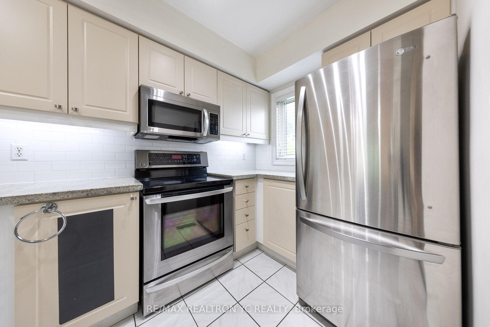 735 New Westminster Drive Unit 97 photo 5