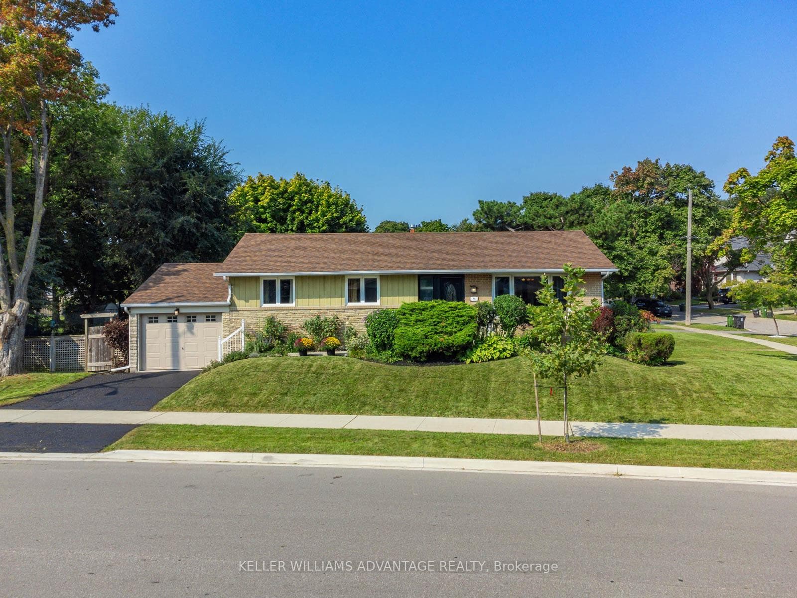 88 Wellesworth Drive photo 2