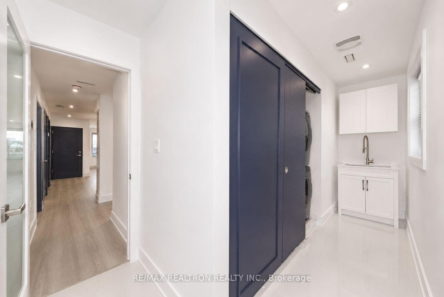 230 Boon Avenue Unit 5 photo 23