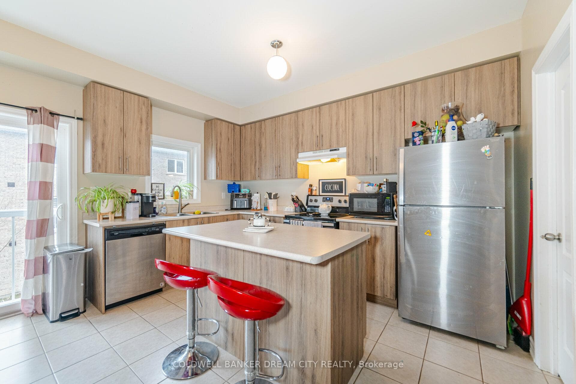 70 MILSON Crescent photo 13