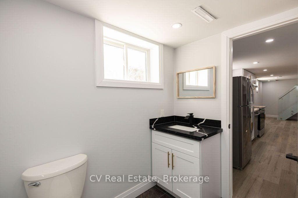 35 Carousel Avenue Unit Basement Unit photo 6